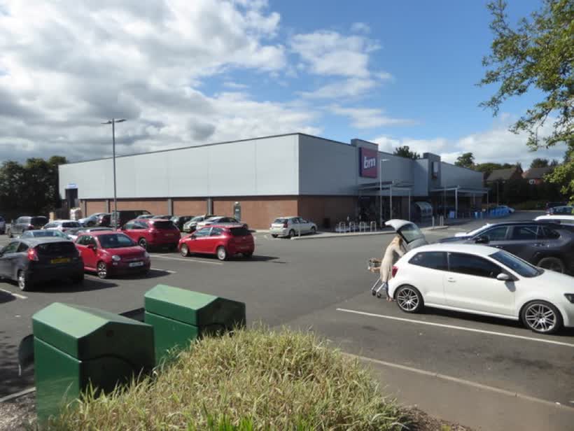 B &amp; M and Aldi, Worcester, close to the Aldi on Bath Road, Worcester