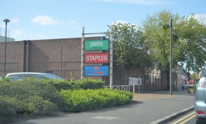 Staples on Farnham Rd, close to the Aldi on Farnham Road, Slough