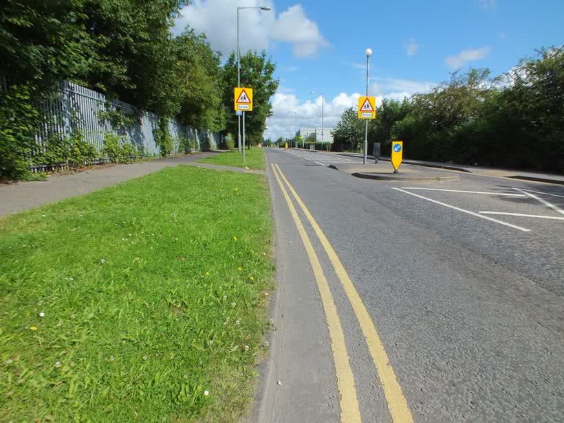 Luton: Sundon Park Road, close to the Aldi on Scott Road, Luton