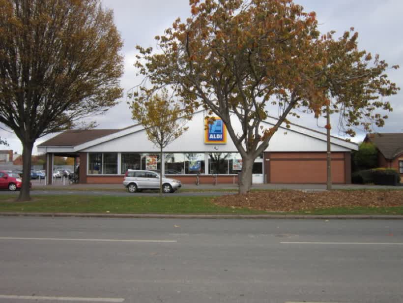 The Aldi supermarket on Preston Road, close to the Aldi on 249 Preston Road, Hull