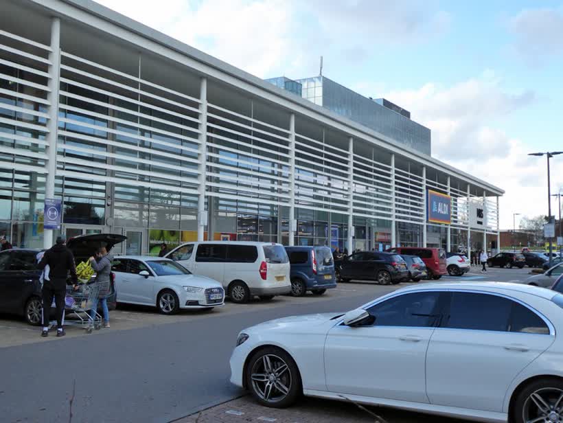 Aldi and M&amp;S, Acorn Retail Park, Crawley, close to the Aldi on Betts Way, CRAWLEY